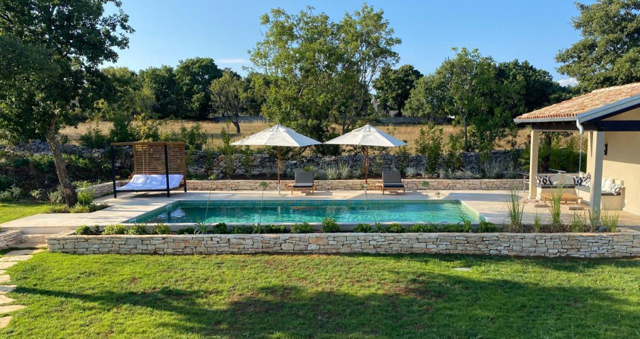 Casa Conte Istria Villa กานฟานาร์ ภายนอก รูปภาพ